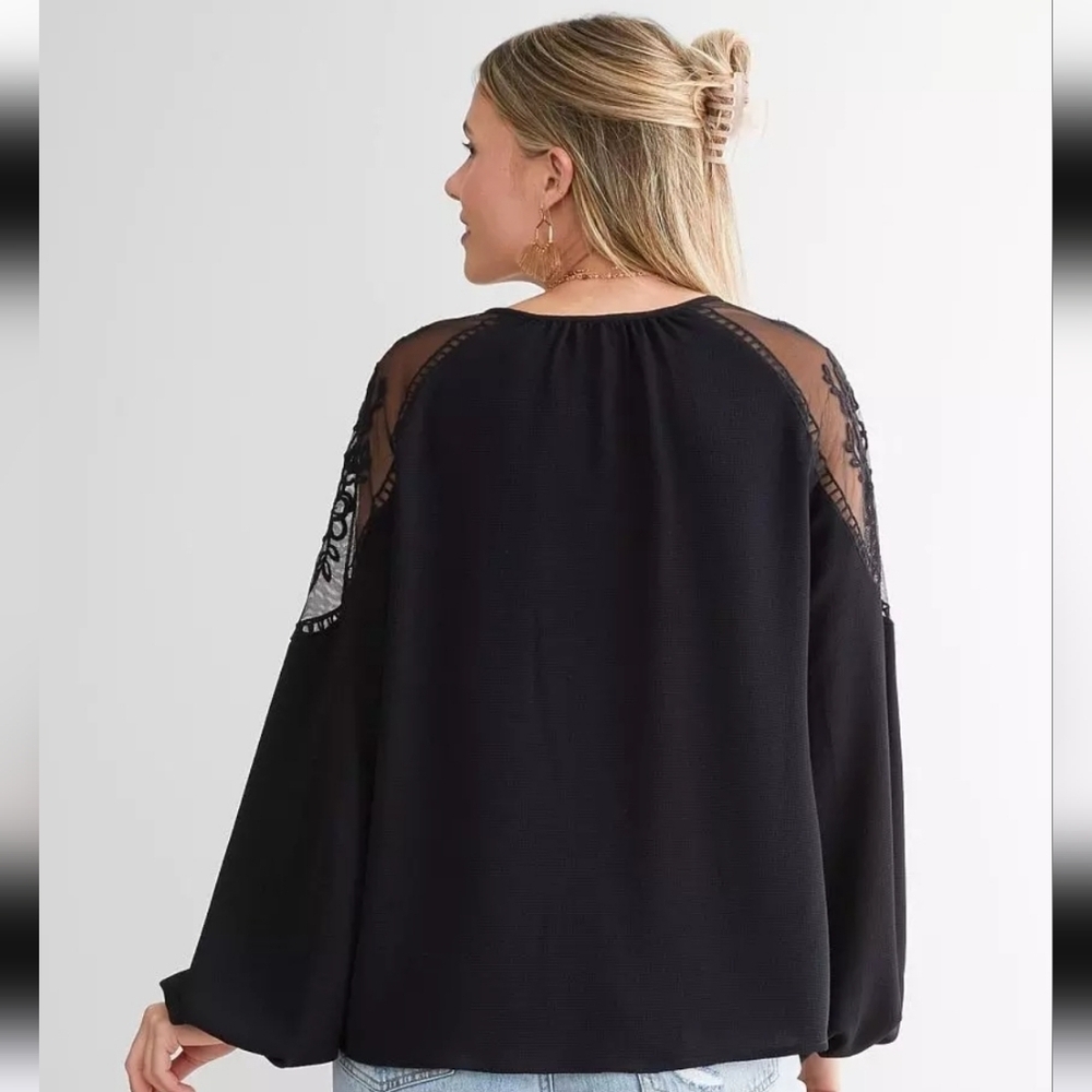 Daytrip Floral Crochet Top in Black, Size Large - Picture 3 of 7